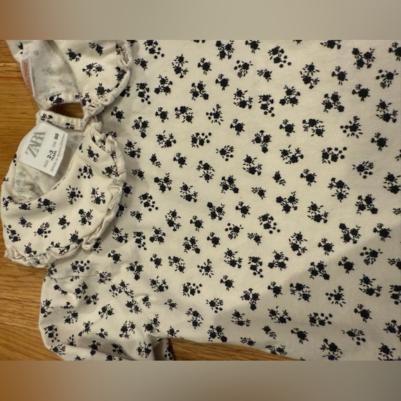 Zara Cream Long Sleeve Top with Black Floral Print and Peter Pan Collar 2-3 year - Picture 8 of 9